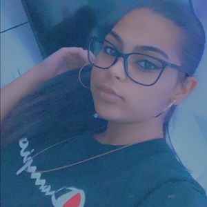 Meet your Posher, Jaydah